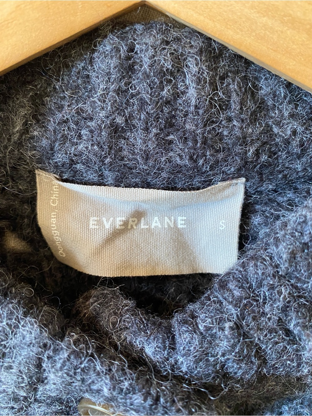 Cozy Everlane Cable Knit Sweater Cardigan - Charcoal - Picture 4 of 5